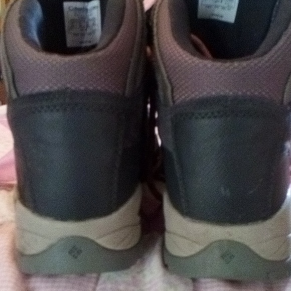 Women's Columbia Trail runners - Picture 2 of 2